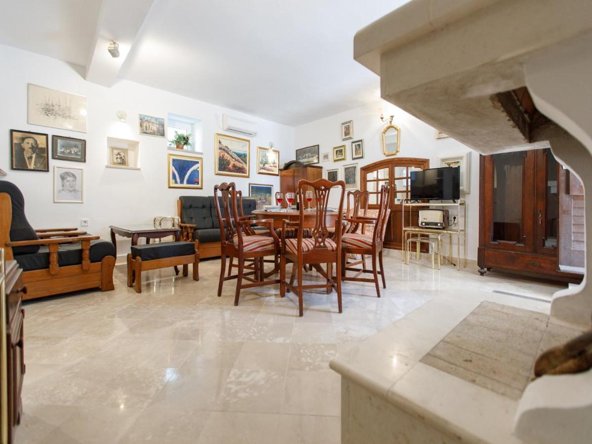 Villa Balarin Bol Bagian luar foto